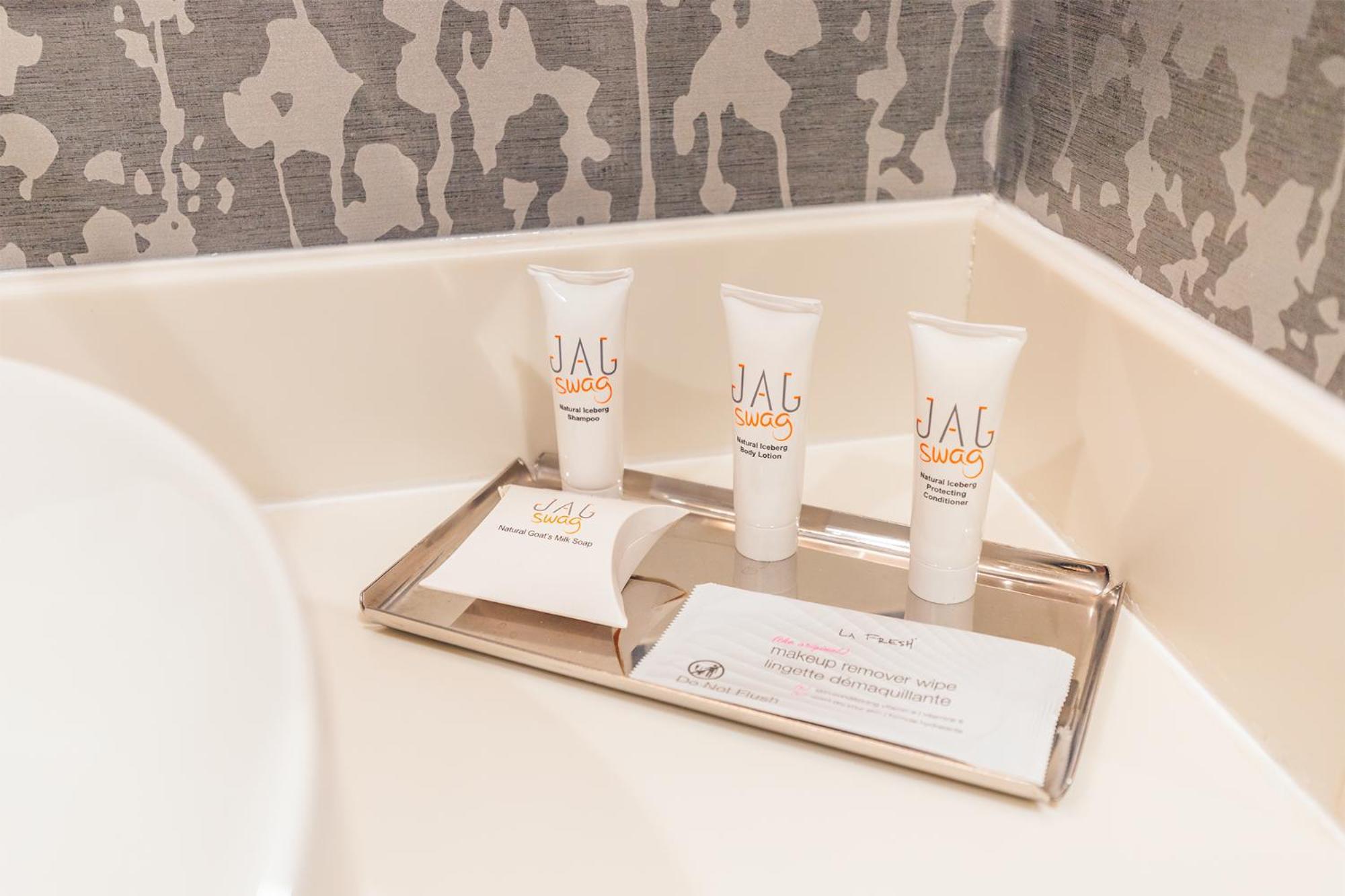 JAG Boutique Hotel Saint-Jean de Terre-Neuve Extérieur photo