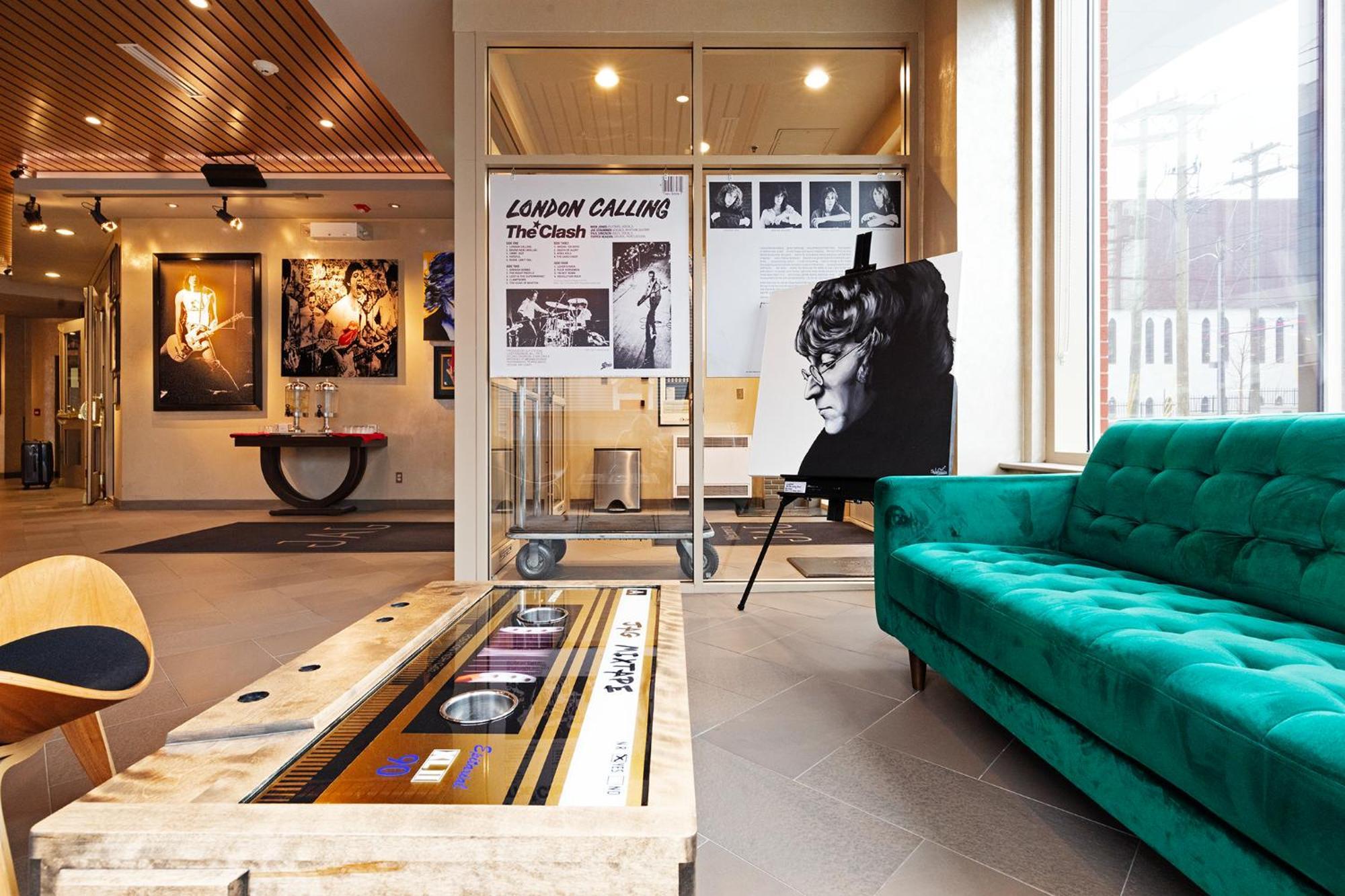 JAG Boutique Hotel Saint-Jean de Terre-Neuve Extérieur photo