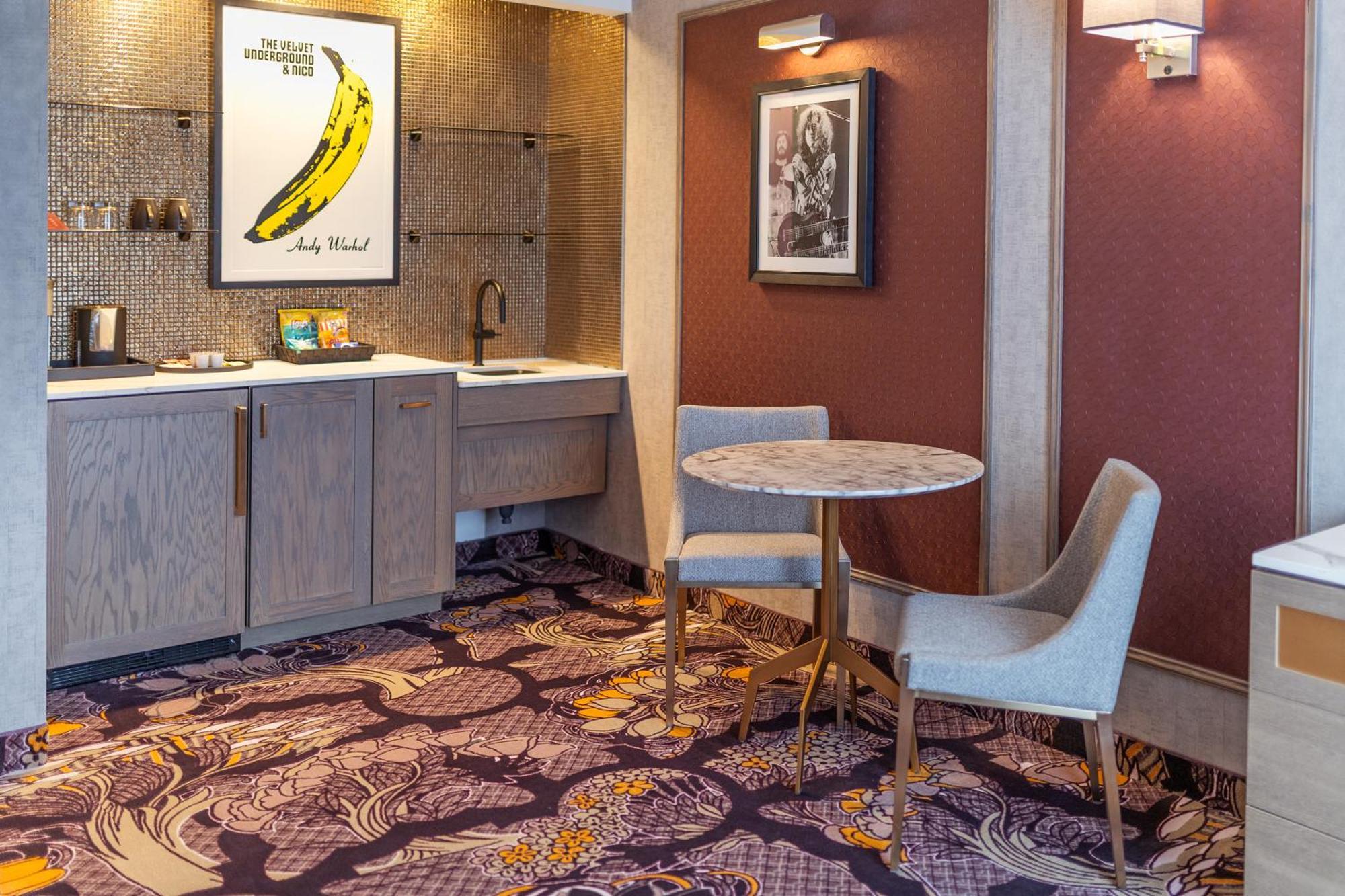 JAG Boutique Hotel Saint-Jean de Terre-Neuve Extérieur photo